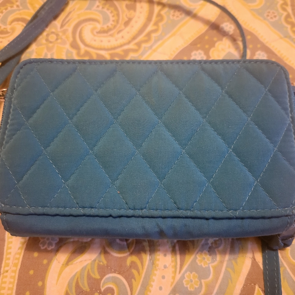 VERA BRADLEY Crossbody/Clutch Great condition - Picture 3 of 6